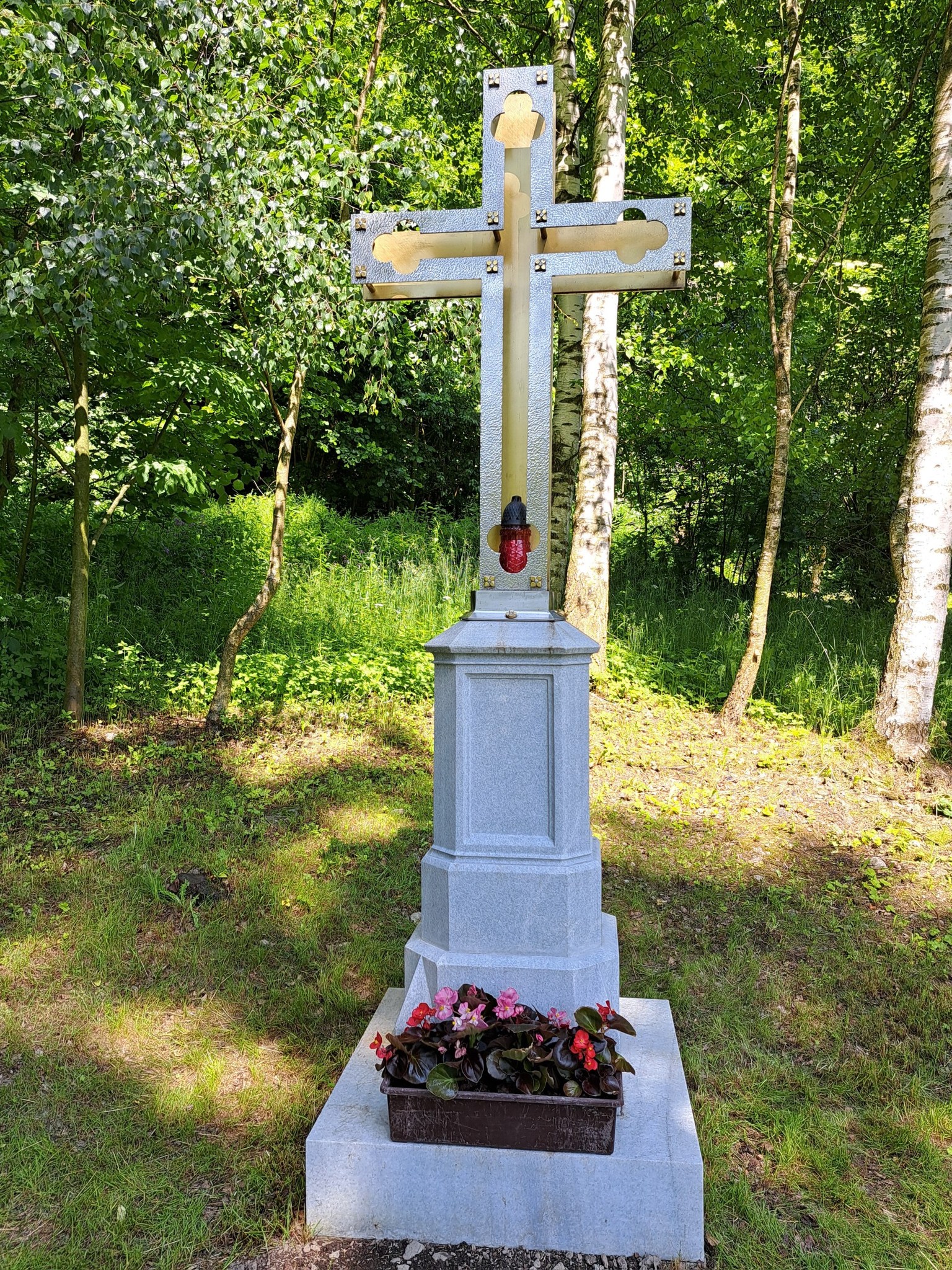 08